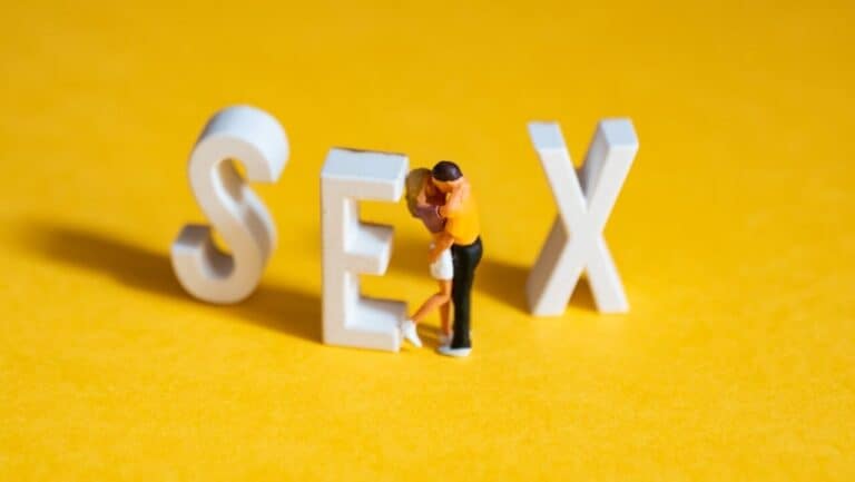 50+ Sex Tips for Men to Get Her Begging for You